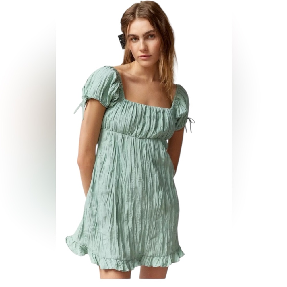 Kimchi Blue Claudette Crinkle Babydoll Mini Dress